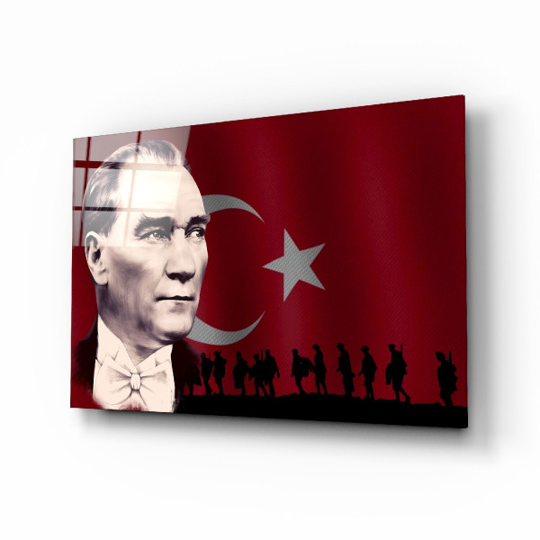 Atatürk ve Türk Bayrağı Cam Tablo Atatürk ve Türk Bayrağı Cam Tablo